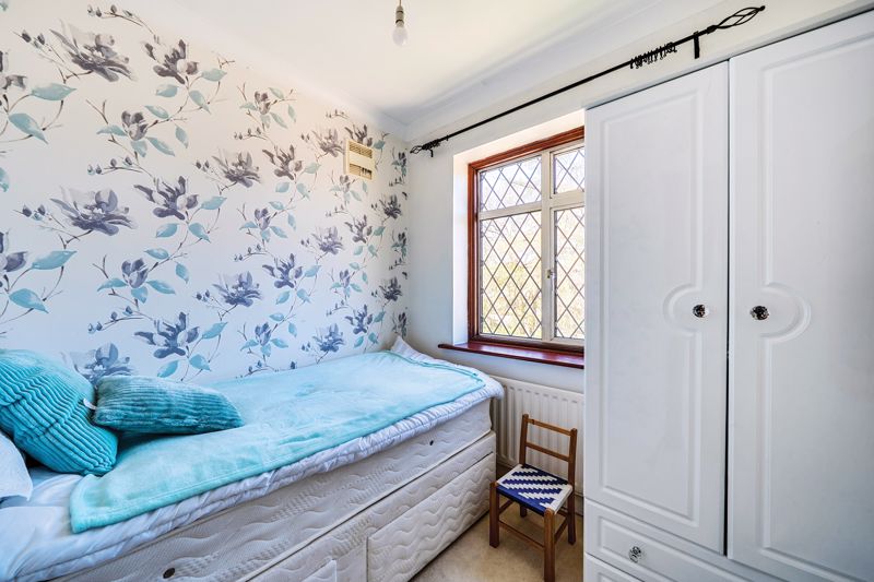 Bedroom- click for photo gallery